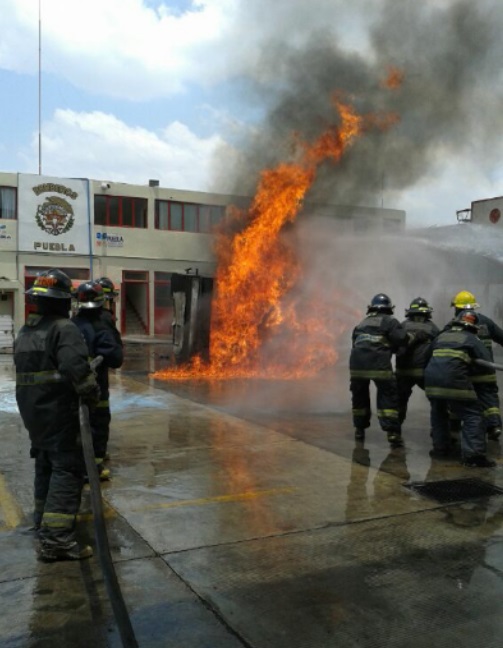 Capacitan bomberos estatales a personal de Protección Civil Municipal